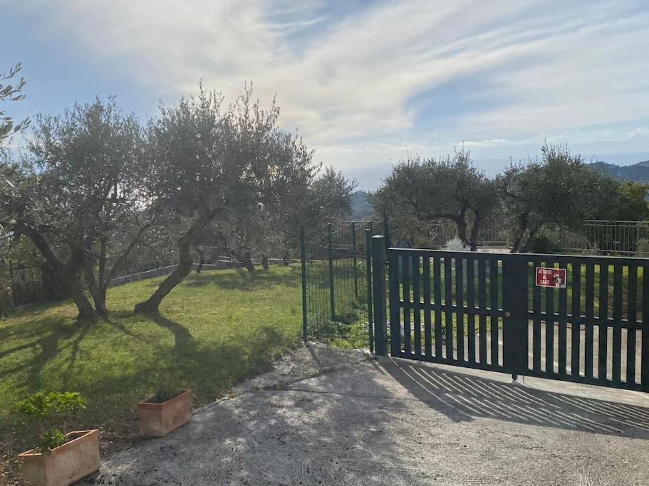 Casa Vista Mare - Superb Garden And Parking Included Villa Империа Екстериор снимка