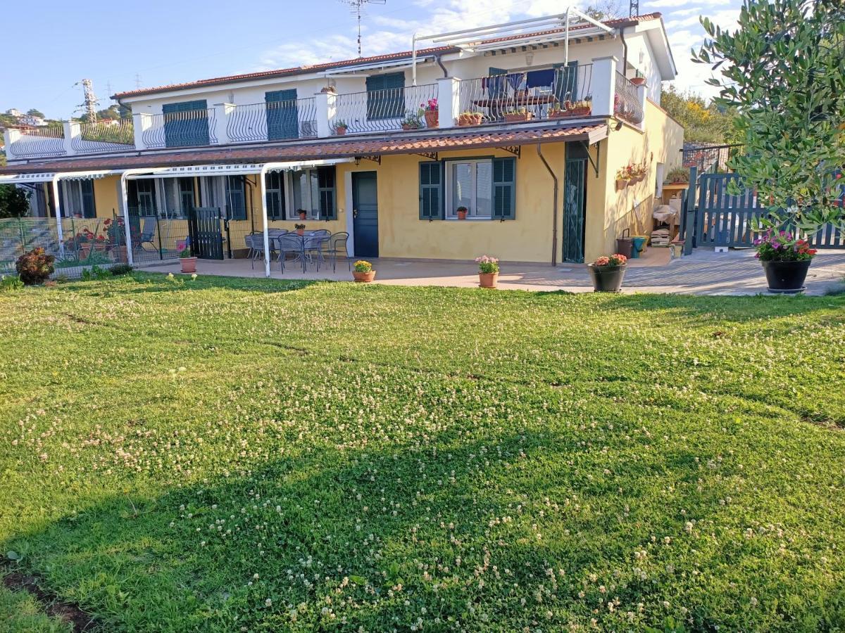 Casa Vista Mare - Superb Garden And Parking Included Villa Империа Екстериор снимка