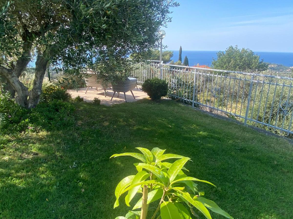 Casa Vista Mare - Superb Garden And Parking Included Villa Империа Екстериор снимка