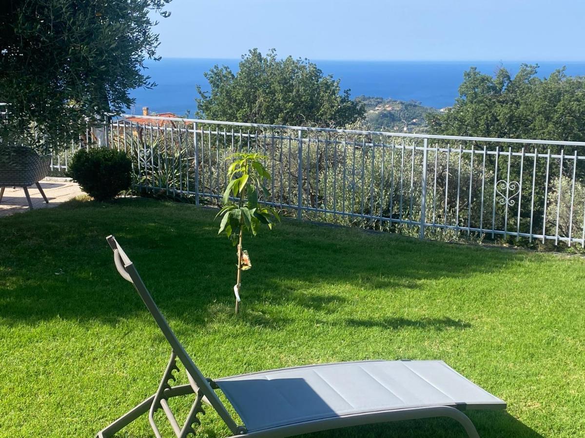 Casa Vista Mare - Superb Garden And Parking Included Villa Империа Екстериор снимка