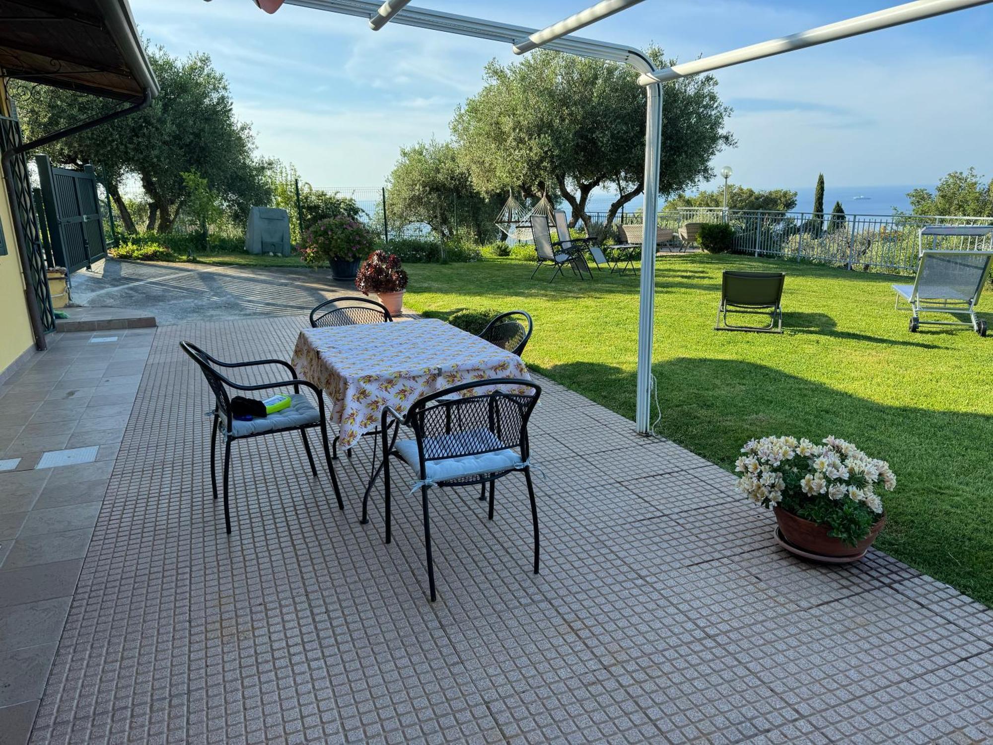 Casa Vista Mare - Superb Garden And Parking Included Villa Империа Екстериор снимка