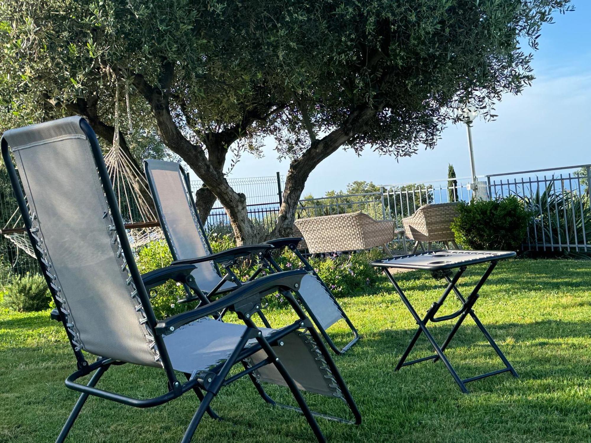 Casa Vista Mare - Superb Garden And Parking Included Villa Империа Екстериор снимка