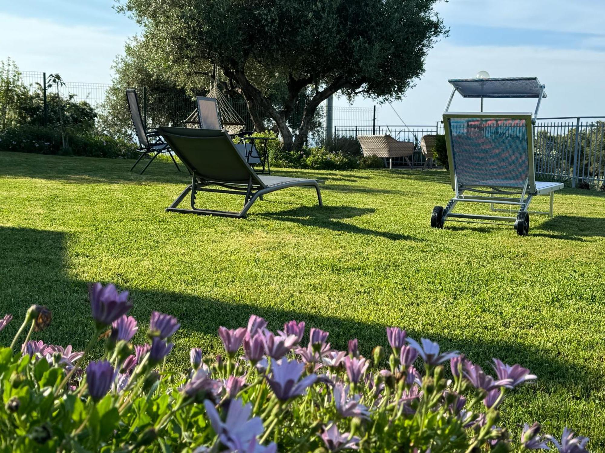 Casa Vista Mare - Superb Garden And Parking Included Villa Империа Екстериор снимка